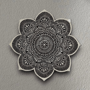 Peacock Eye – Carved Wooden Wall Plate