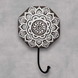 Swirl Octa – Hand Carved Wall Hook