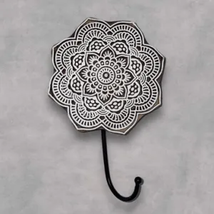 Star Ring – Hand Carved Wall Hook